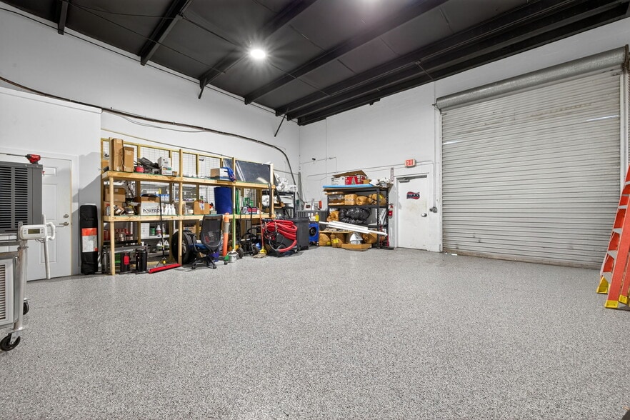 More Photos Of 12220 Towne Lake Dr, Fort Myers Unknown For Lease