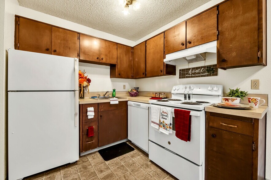 More Photos Of 1111 NE 122nd Ave, Portland Apartments For Sale