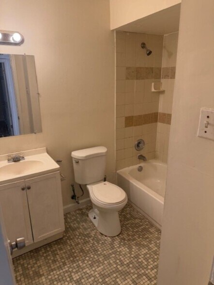 More Photos Of 3721 Millbranch Rd, Memphis Apartments For Sale