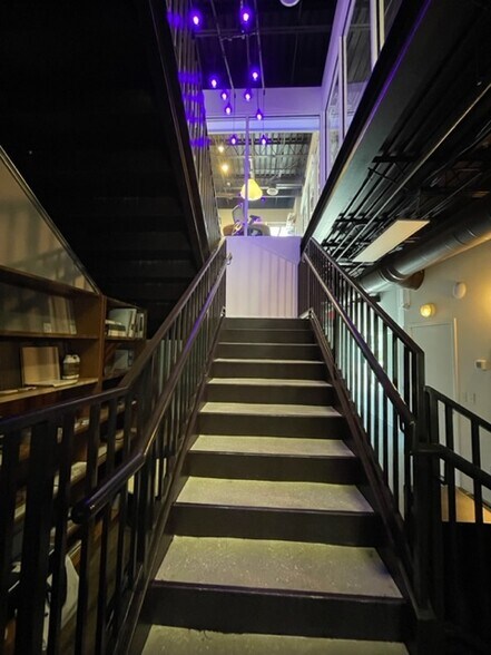 More Photos Of 1348-1358 Fruitville Rd, Sarasota Office Residential For Sale