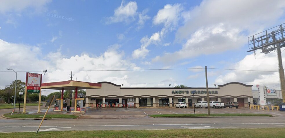 More Photos Of 12809 N Houston Rosslyn Rd, Houston General Retail For Lease