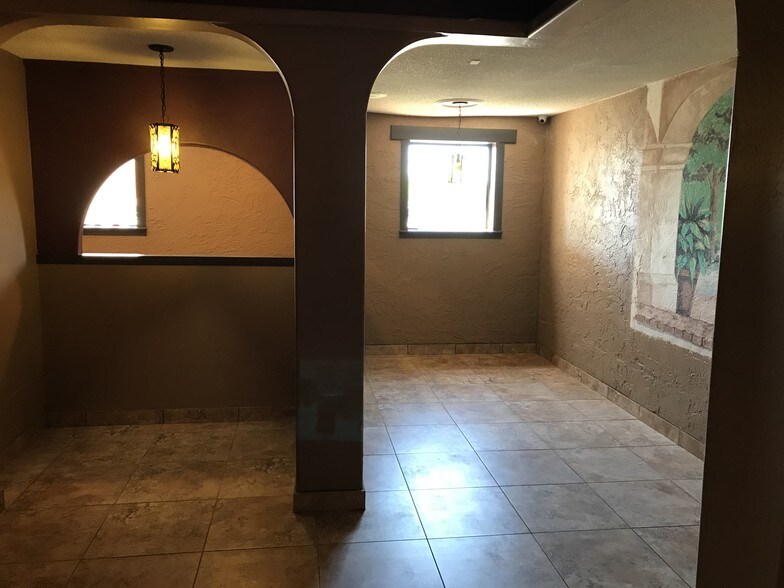 More Photos Of 13290 W Van Buren St, Avondale Restaurant For Sale