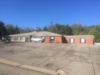 More Photos Of 1301 Colegate Dr, Marietta Freestanding For Lease