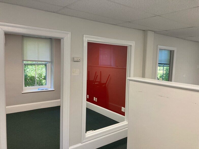 More Photos Of 14 Mercer St, Hopewell Loft Creative Space For Sale