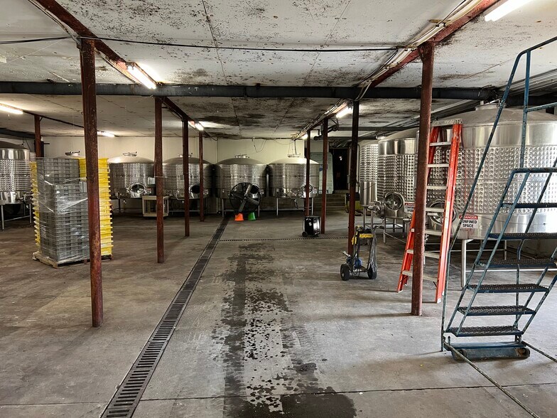 More Photos Of 3659 S Ox Rd, Edinburg Winery Vineyard For Sale