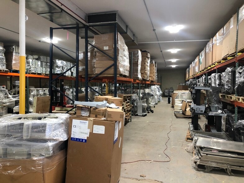 More Photos Of 263-275 Park Ave, East Hartford Warehouse For Lease