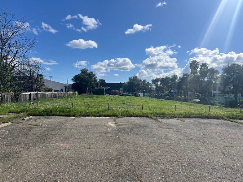 More Photos Of 2265 Cleveland Ave, Santa Rosa Freestanding For Lease