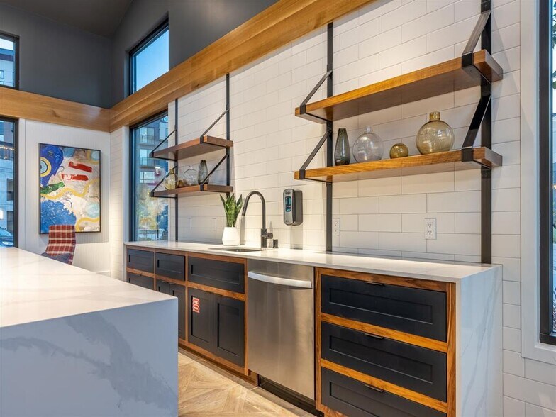 More Photos Of 2200 W Meeker St, Kent Apartments For Lease