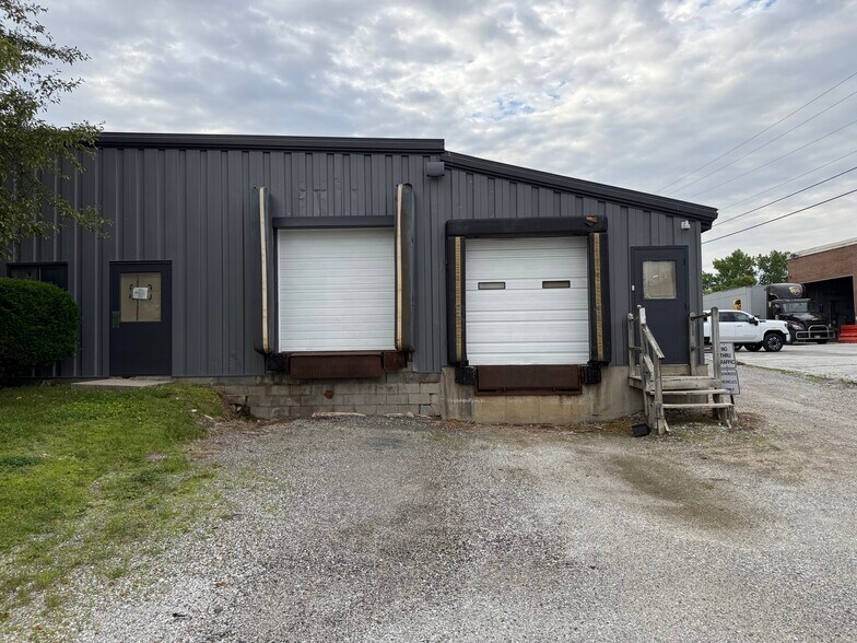 More Photos Of 123 Park St, Rutland Manufacturing For Lease