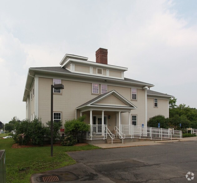 Primary Photo Of 234 Russell St, Hadley Medical For Lease