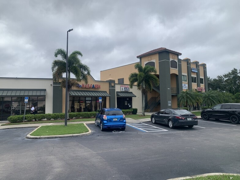 More Photos Of 3061-3071 Michigan Ave, Kissimmee Unknown For Lease