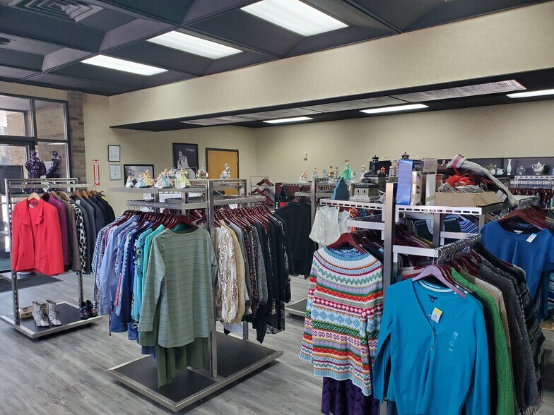 More Photos Of 4270 E Lake Rd, Erie General Retail For Sale