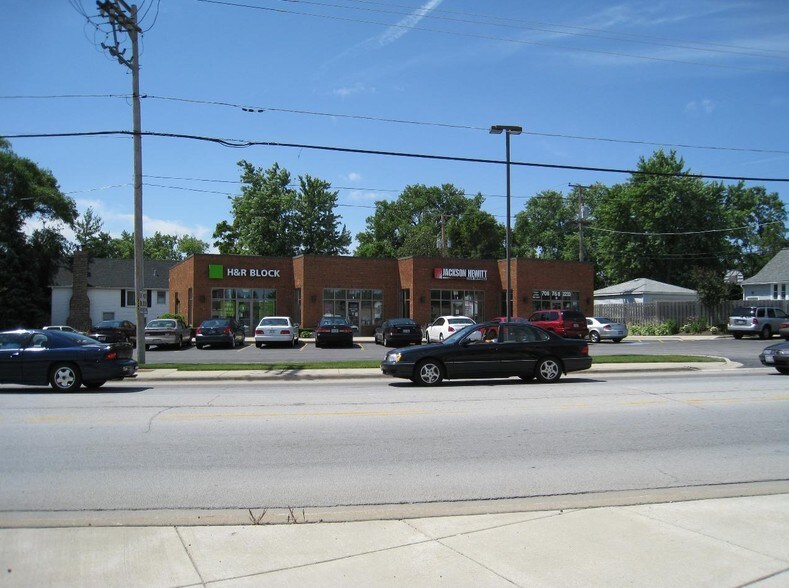 More Photos Of 2-10 W Main St, Glenwood Storefront Retail Office For Sale