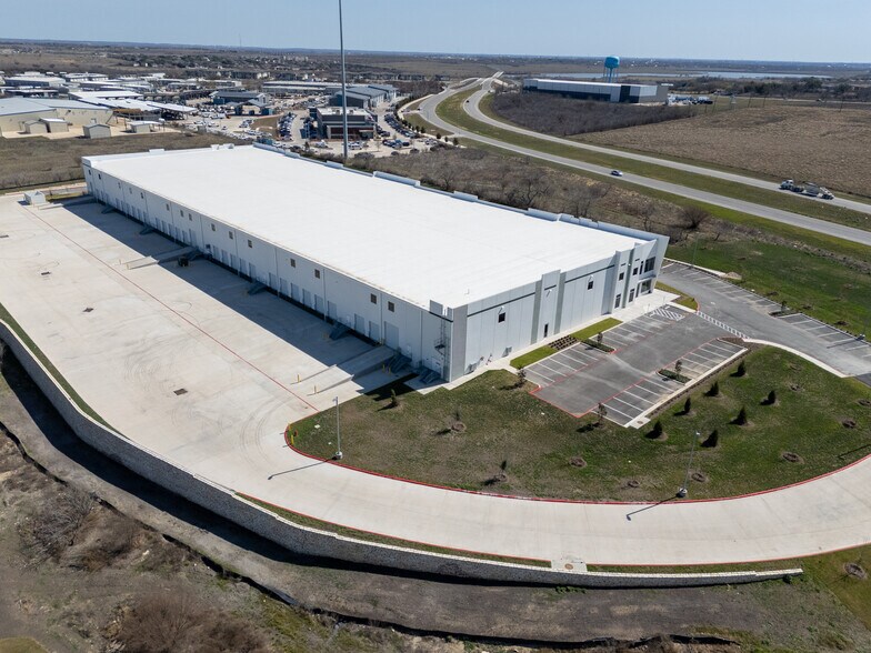 More Photos Of 1600 E McCarty Ln, San Marcos Unknown For Lease