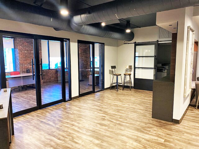 More Photos Of 14958 Ventura Blvd, Sherman Oaks Office For Lease