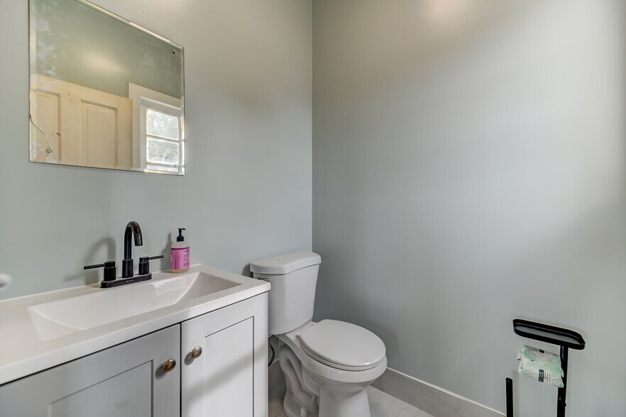 More Photos Of 338 E Front St, Berwick General Retail For Sale