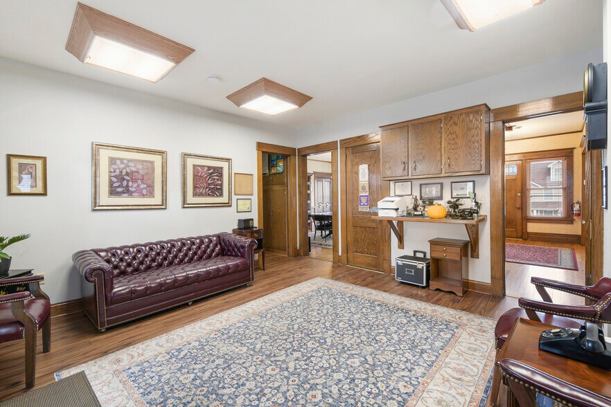 More Photos Of 105 Gleneida Ave, Carmel Office For Sale