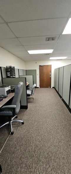 More Photos Of 4917 South Blvd, Charlotte Medical For Lease
