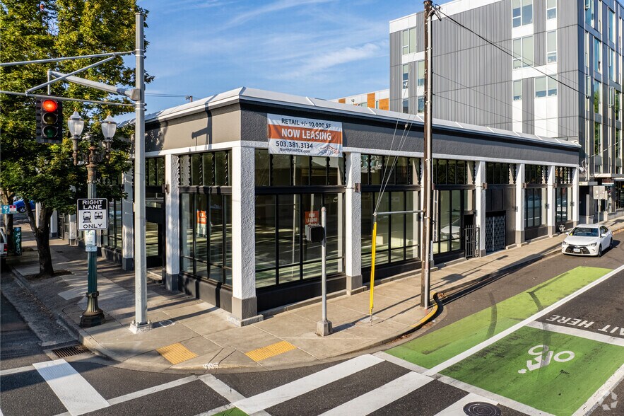 More Photos Of 106 NE Grand Ave, Portland Restaurant For Lease