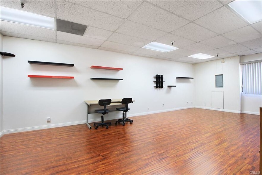 More Photos Of 1455 Monterey Pass Rd, Monterey Park Office Residential For Lease
