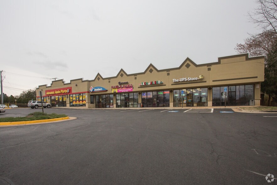 More Photos Of 8639-8649 Richmond Hwy, Alexandria Freestanding For Lease