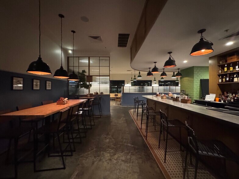 More Photos Of 166 Calhoun Station Pky, Gluckstadt Restaurant For Sale