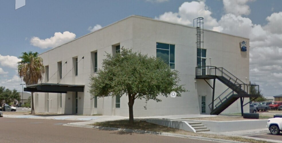 More Photos Of 6415 Polaris Dr, Laredo Health Club For Sale