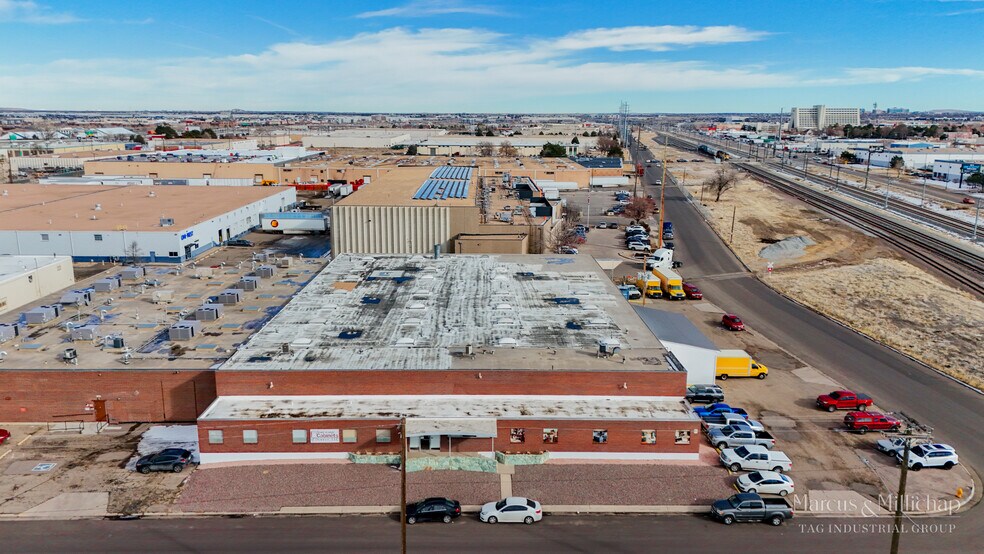 More Photos Of 4200 Kearney St, Denver Warehouse For Sale