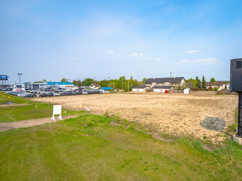 More Photos Of 1815 50 Ave, Lloydminster Land For Sale