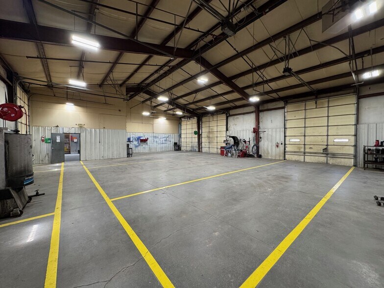 More Photos Of 9403 E 40 Hwy, Independence Warehouse For Sale