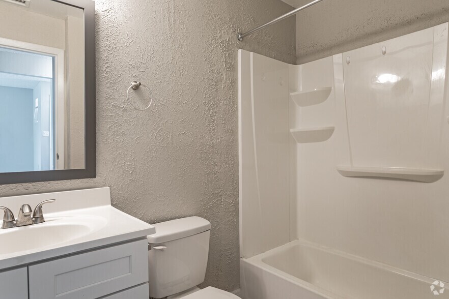 More Photos Of 2148 54th Ave S, Saint Petersburg Apartments For Sale