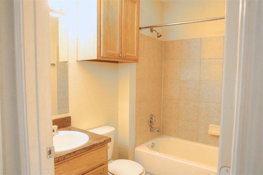 More Photos Of 141 Lindas Creek Ln, Weatherford Multifamily For Sale