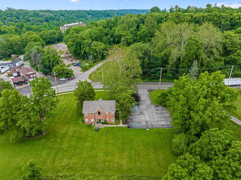 More Photos Of 1841 Universal Rd, Pittsburgh Office For Sale