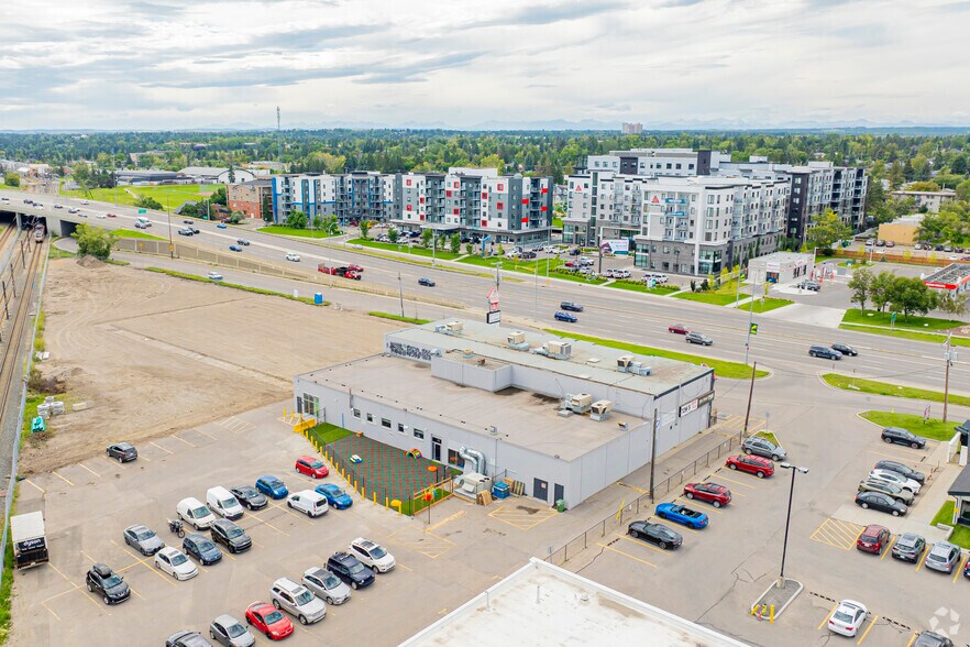 More Photos Of 7730 Macleod Trl S, Calgary Storefront Retail Office For Lease