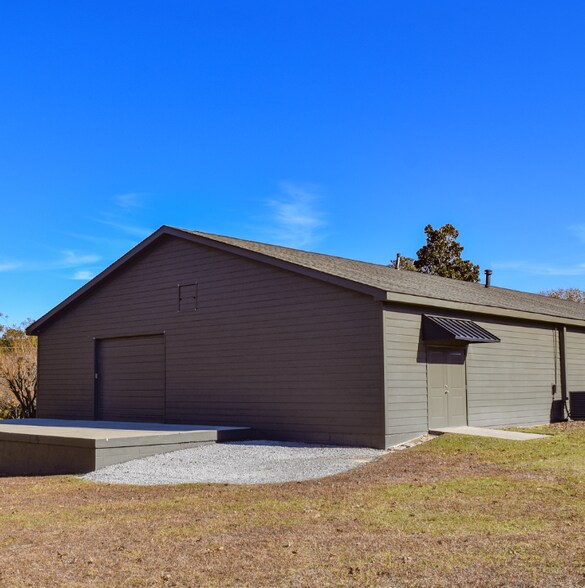 More Photos Of 1198 Mabry Rd, Angier Showroom For Lease