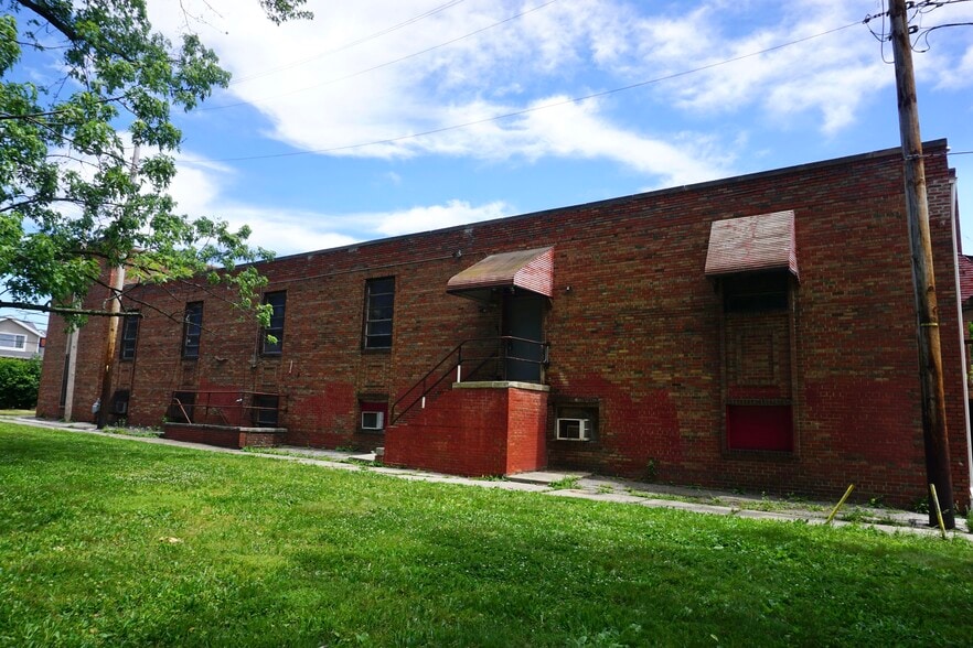 More Photos Of 10004 Union Ave, Cleveland Specialty For Sale
