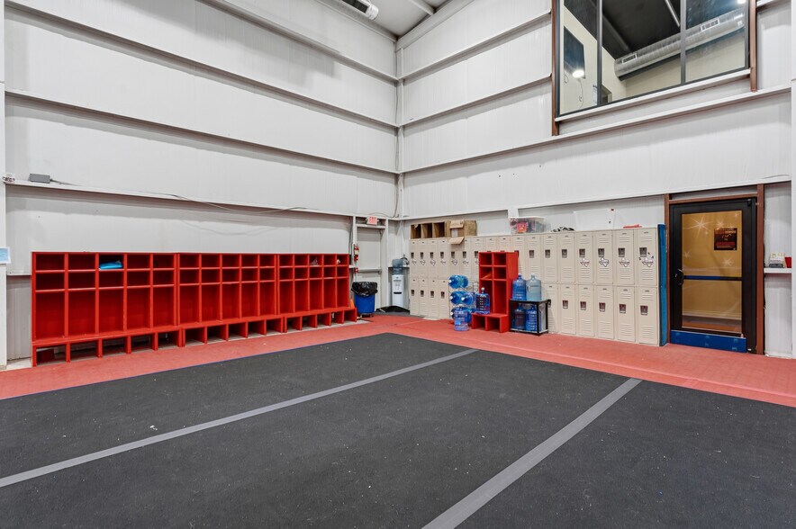 More Photos Of 5505 132nd st, Lubbock Industrial For Sale