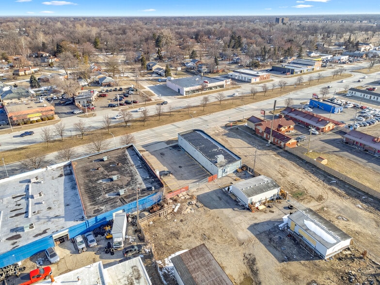 More Photos Of 32413 Michigan Ave, Wayne Freestanding For Sale