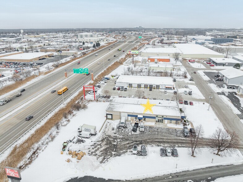 More Photos Of 3180 Coronet Way, Green Bay Manufacturing For Lease