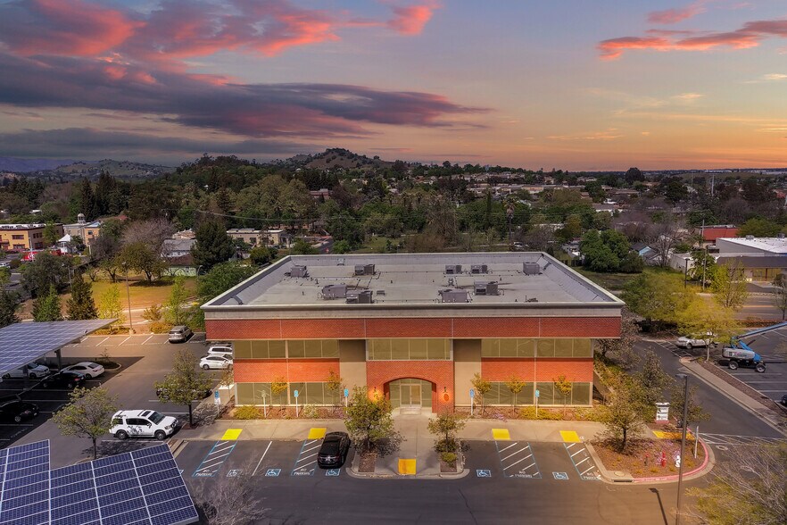 More Photos Of 750 Mason St, Vacaville Office For Lease