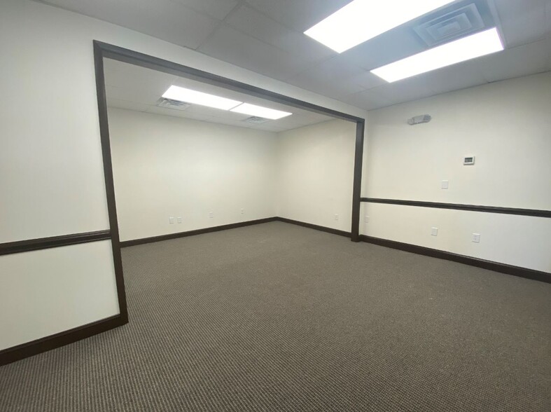 More Photos Of 310 Dick St, Fayetteville Office For Lease