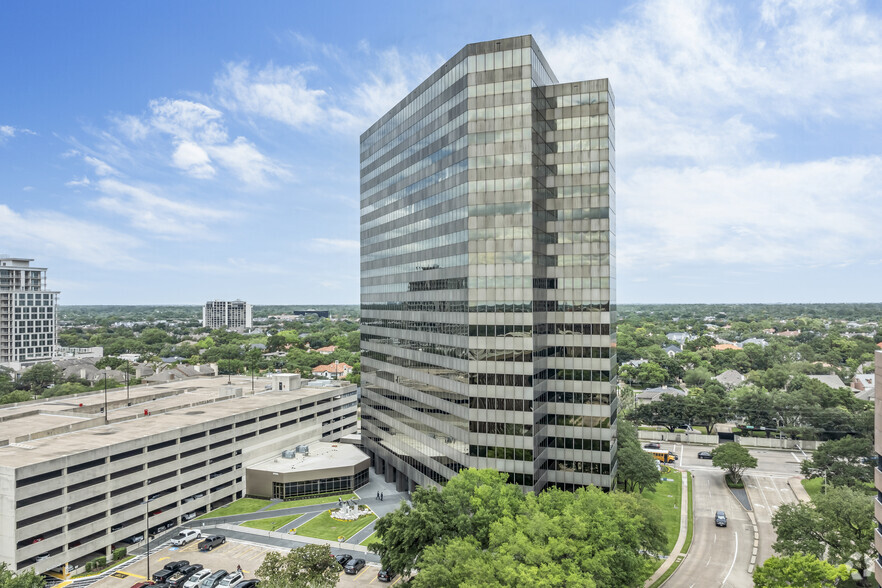 Primary Photo Of 5599 San Felipe St, Houston Office For Lease