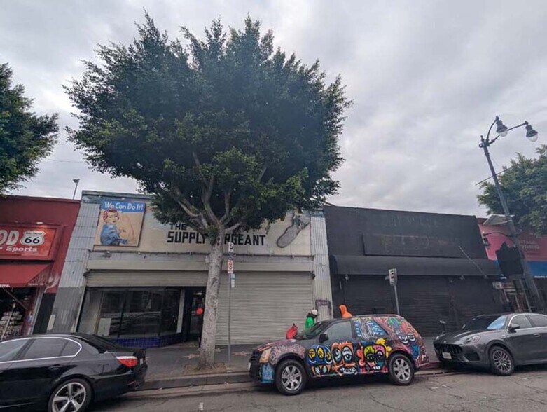 More Photos Of 6662-6666 Hollywood Blvd, Los Angeles Storefront For Sale