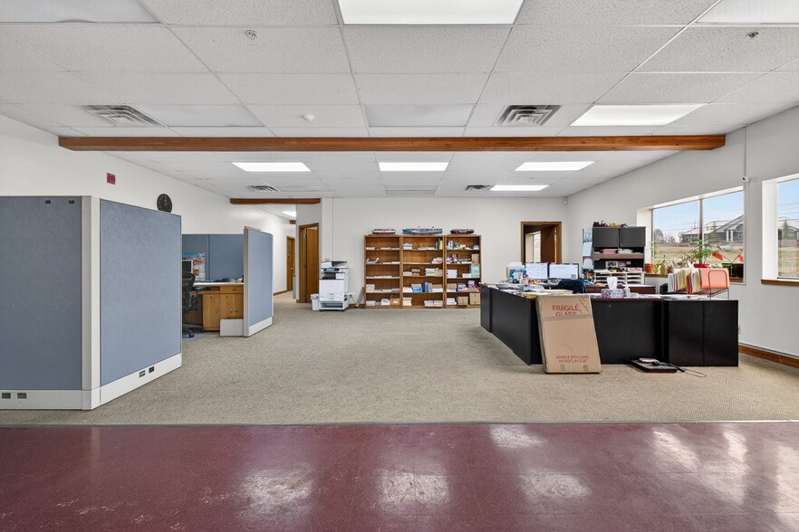 More Photos Of 4350 Pacific Hwy, Bellingham Industrial For Lease