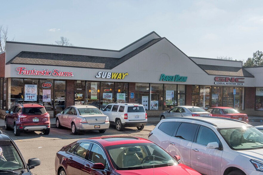 More Photos Of 30949-30997 5 Mile Rd, Livonia Storefront For Lease