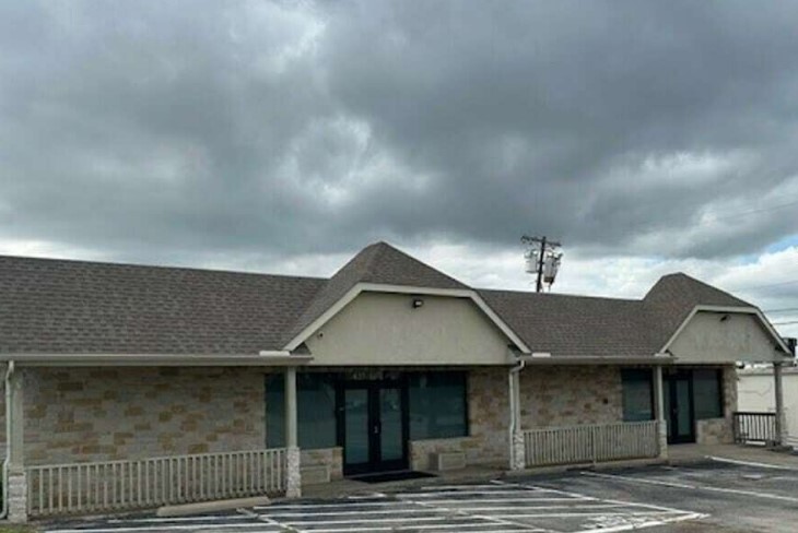 Primary Photo Of 411 N Main St, Euless Office For Lease