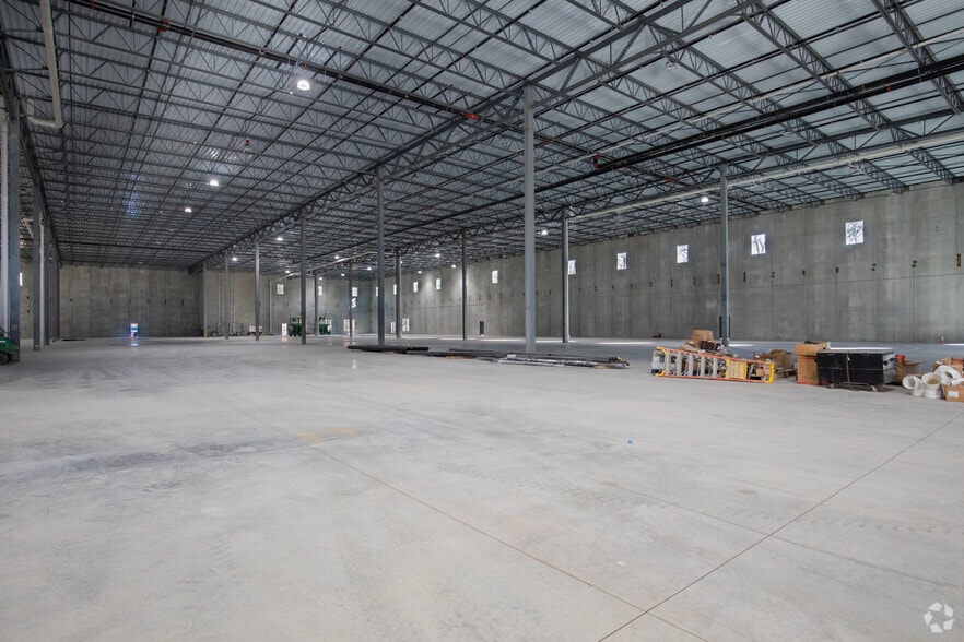 More Photos Of 53 Ramsey Rd, Shirley Warehouse For Lease