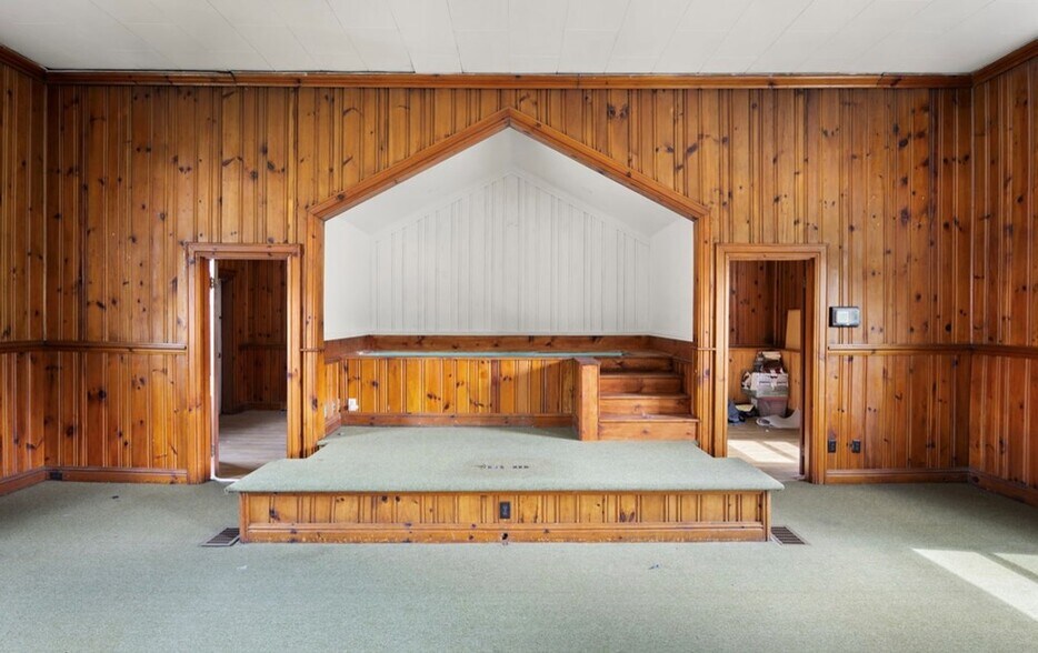 More Photos Of 112 Indian Bend Drive Hazard KY. 41701 Dr, Hazard Religious Facility For Sale