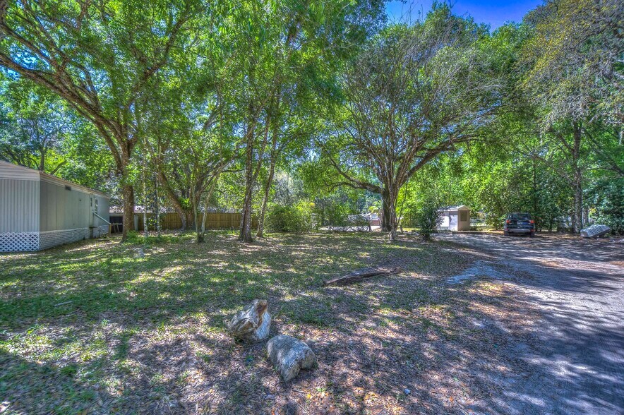 More Photos Of 20303 Old Somerset Acres Ln, Spring Hill Manufactured Housing Mobile Home Park For Sale