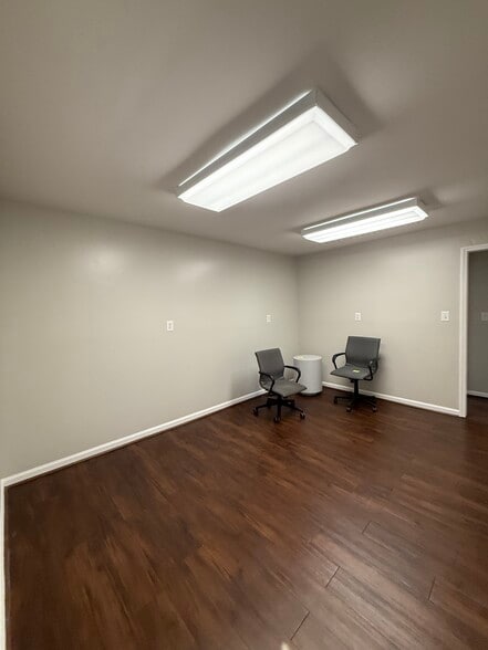 More Photos Of 304 E Washington St, Mebane Medical For Lease